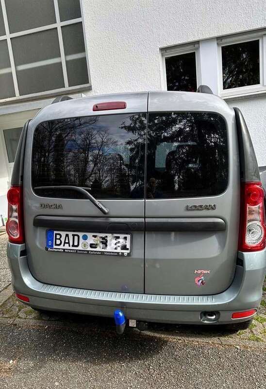 Gebraucht 2011 Dacia Logan Lauréate Limousine | 3.900 € (Etwas zu teuer) - Bild 1/4