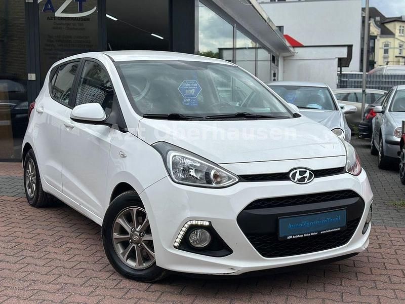 Weiß Gebraucht 2014 Hyundai i10 Edition Kleinwagen | 5.990 € (Fairer Preis) - Bild 1/4