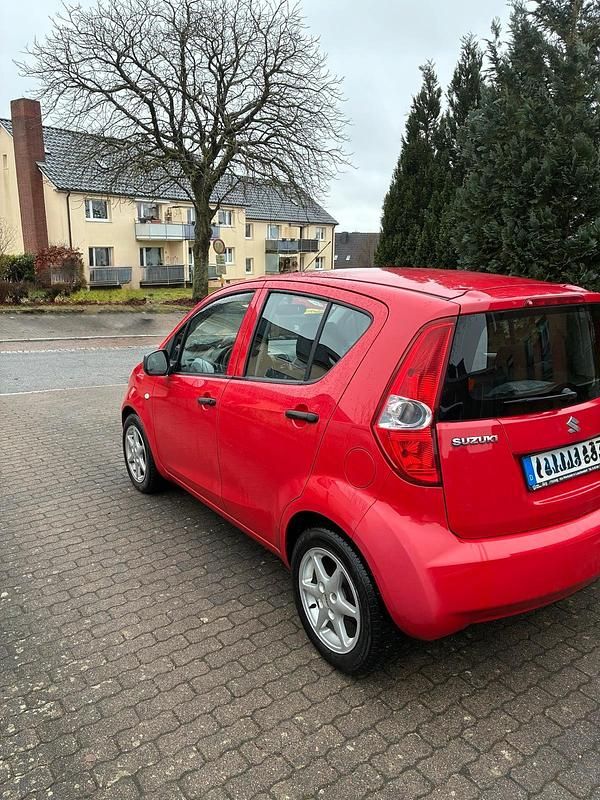 Gebraucht Suzuki Splash 65 PS (47 kW) 2008 Rot Kleinwagen