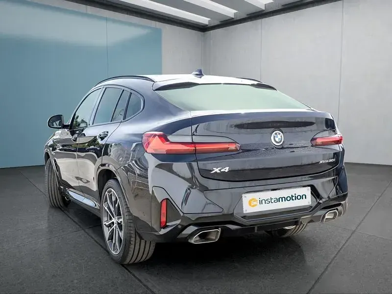 Gebraucht BMW X4 245 PS (180 kW) 2025 Schwarz SUV
