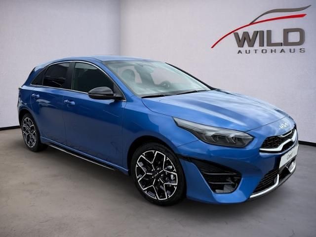 Neu Kia Ceed GT-Line 140 PS (102 kW) 2025 Grün Kleinwagen