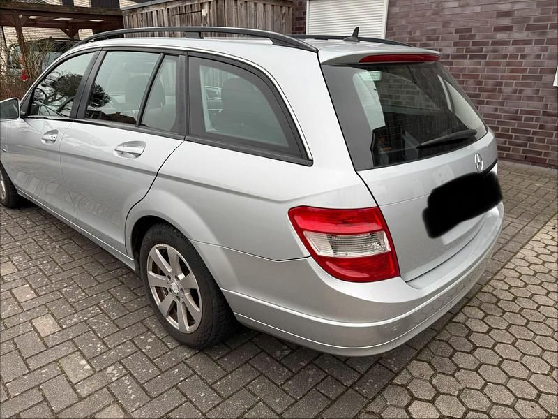 Gebraucht Mercedes C200 136 PS (100 kW) 2010 Silber Kombi