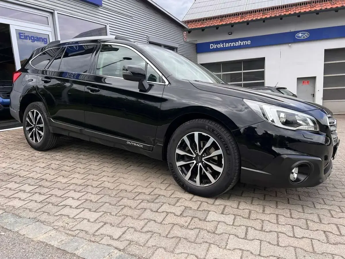 Gebraucht Subaru Outback Sport 175 PS (128 kW) 2017 Crystal black silica Kombi
