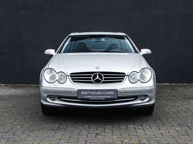 Gebraucht Mercedes CLK320 Avantgarde 218 PS (160 kW) 2002 Silber Coupé