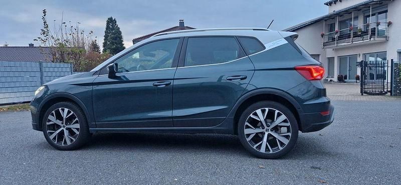 Weiß Gebraucht 2021 Seat Arona Xperience SUV | 16.777 € (Fairer Preis) - Bild 1/4