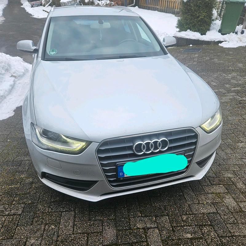 Gebraucht Audi A4 150 PS (110 kW) 2014 Silber Kombi