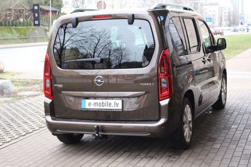 Gebraucht Opel Combo Life Innovation 131 PS (96 kW) 2021 Braun Van / Kleinbus