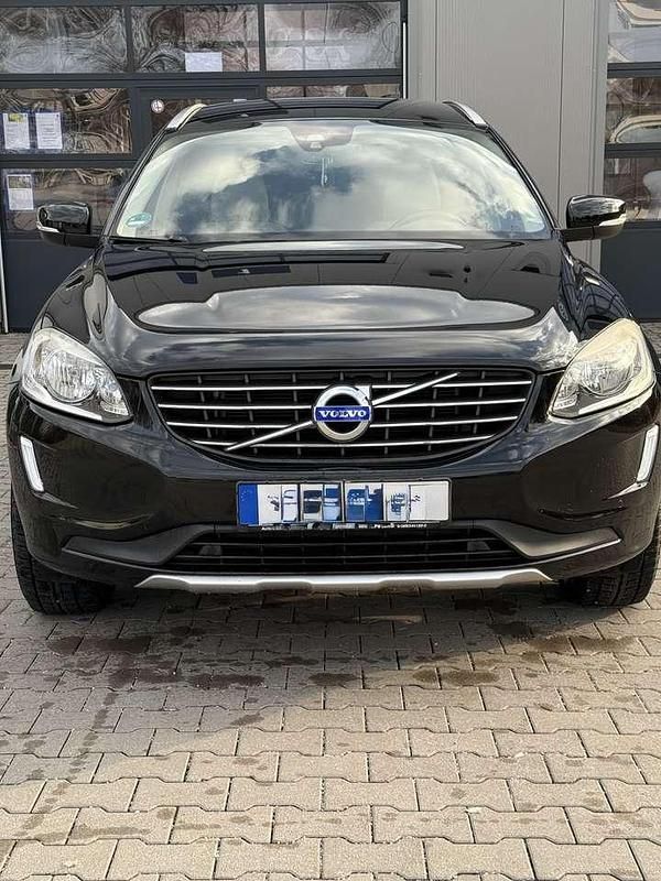 Gebraucht Volvo XC60 Summum 181 PS (133 kW) 2014 Schwarz SUV