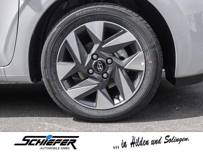 Neu Hyundai i10 Comfort 79 PS (58 kW) 2025 Grau Kleinwagen