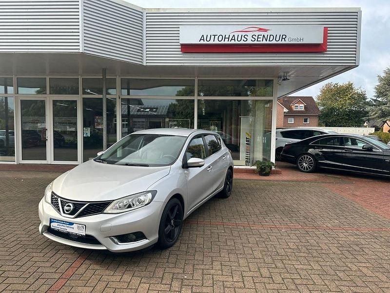 Silber Gebraucht 2015 Nissan Pulsar Tekna Limousine | 8.990 € (Etwas zu teuer) - Bild 1/4