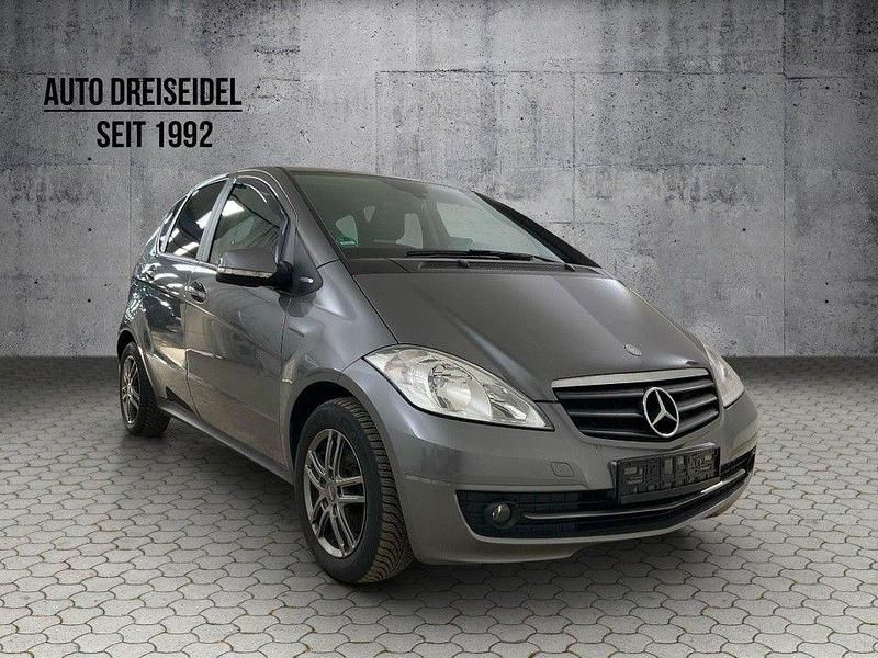 Gebraucht Mercedes A160 95 PS (69 kW) 2011 Grau Limousine