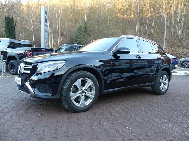 Gebraucht Mercedes GLC250 204 PS (150 kW) 2017 Schwarz (metallic) SUV