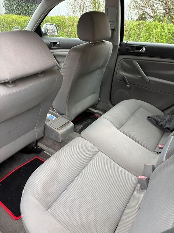 Gebraucht VW Passat Trendline 150 PS (110 kW) 2001 Silber Kombi