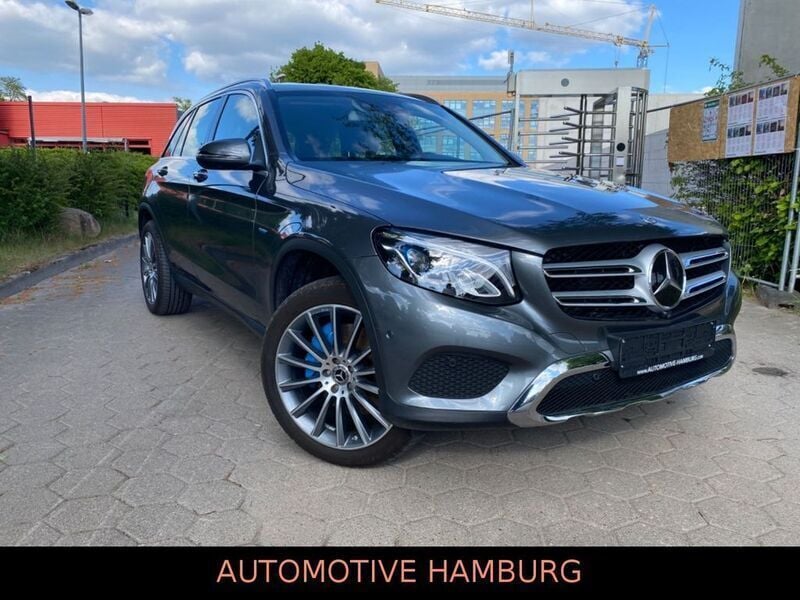 Grau Gebraucht 2017 Mercedes GLC350 AMG SUV | 30.980 € (Superpreis) - Bild 1/4