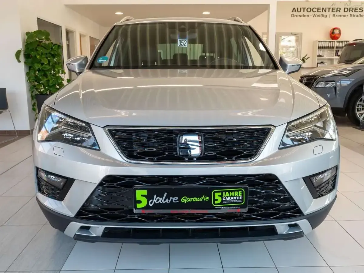 Usado Seat Ateca XCELLENCE 150 CV (110 kW) 2018 Plateado SUV