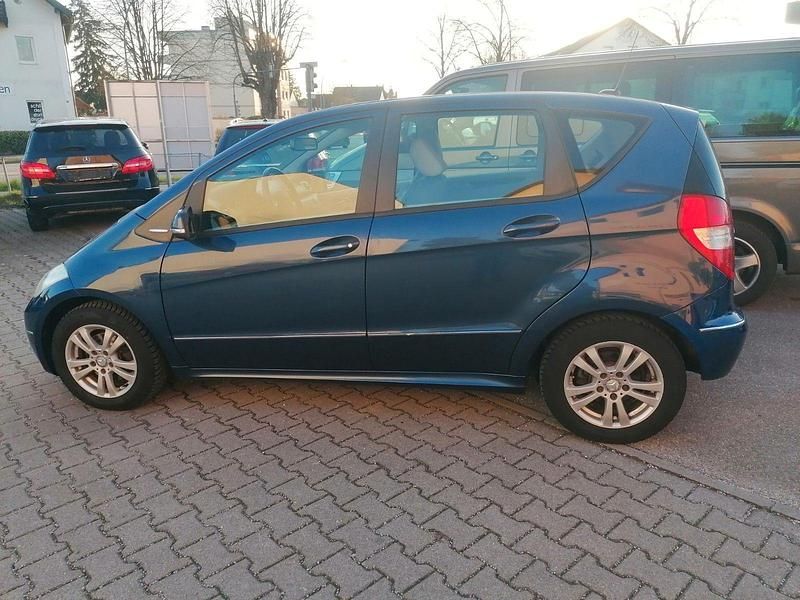 Gebraucht Mercedes A170 Elegance 116 PS (85 kW) 2008 Blau Kleinwagen