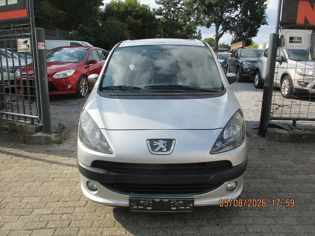 Gebraucht Peugeot 1007 Premium 109 PS (80 kW) 2008 Grau Van / Kleinbus