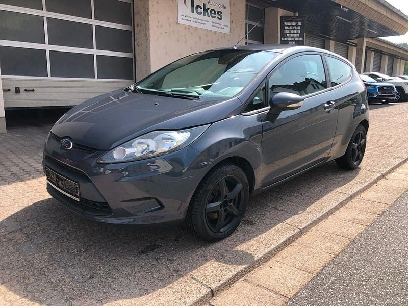 Grau Gebraucht 2010 Ford Fiesta Trend Kleinwagen | 2.750 € (Guter Preis) - Bild 1/4