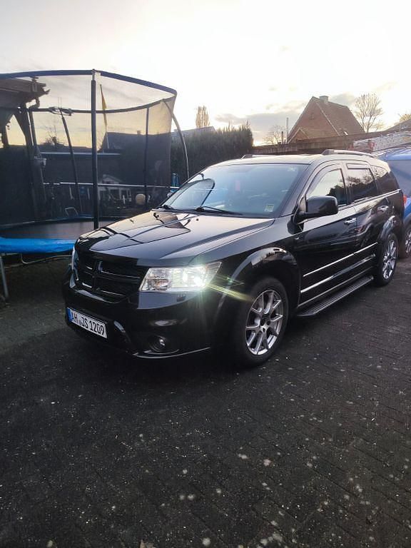 Schwarz Gebraucht 2013 Fiat Freemont Lounge SUV | 11.000 € (Etwas zu teuer) - Bild 1/2