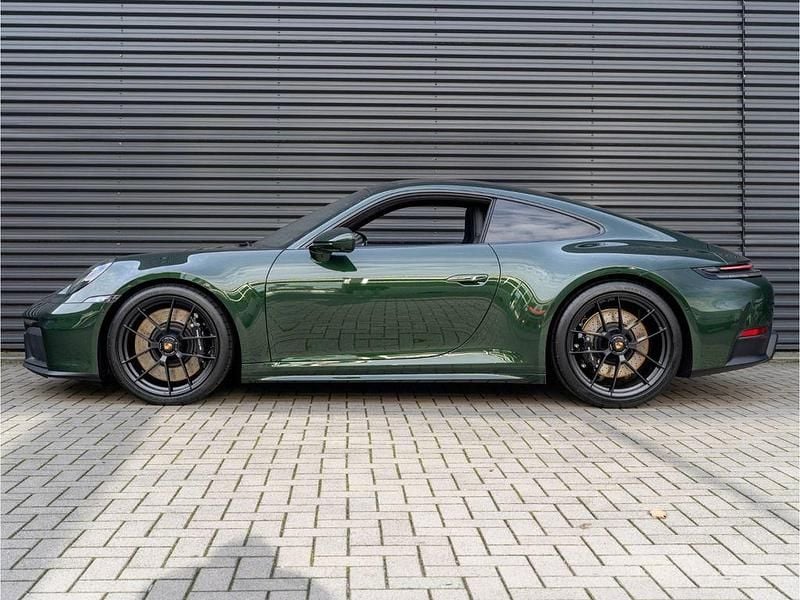Neu Porsche 911 Carrera GTS 541 PS (397 kW) 2025 Gruen Coupé