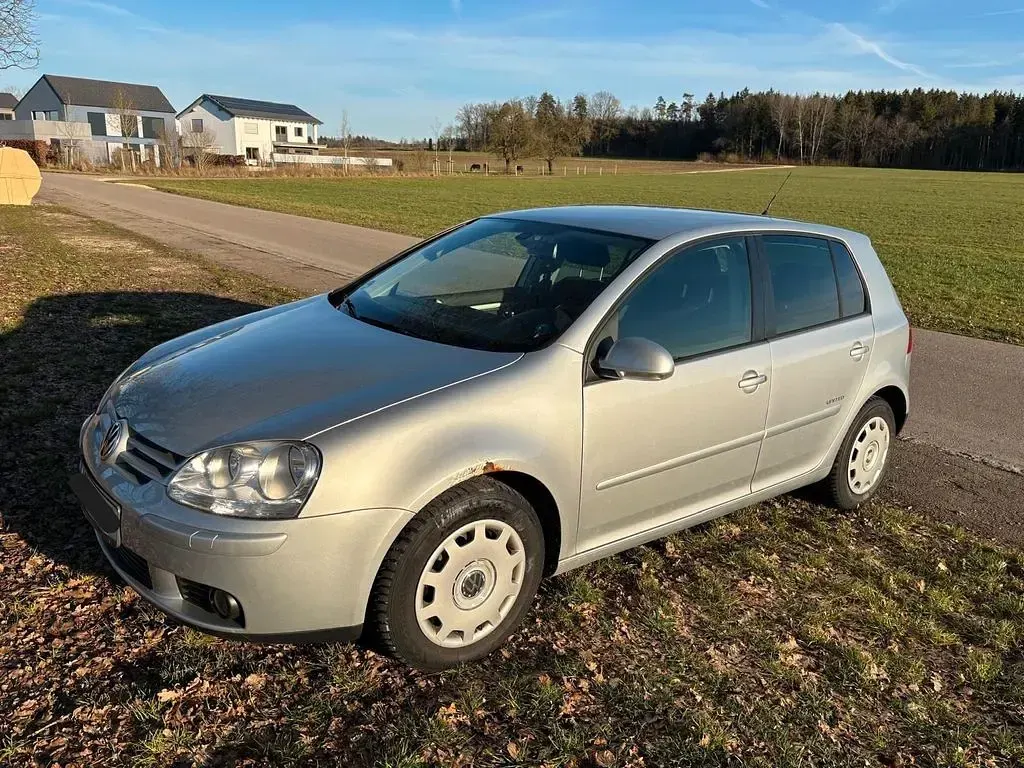 Second-hand VW Golf VI United 122 CP (89 kW) 2008 Argintiu Hatchback