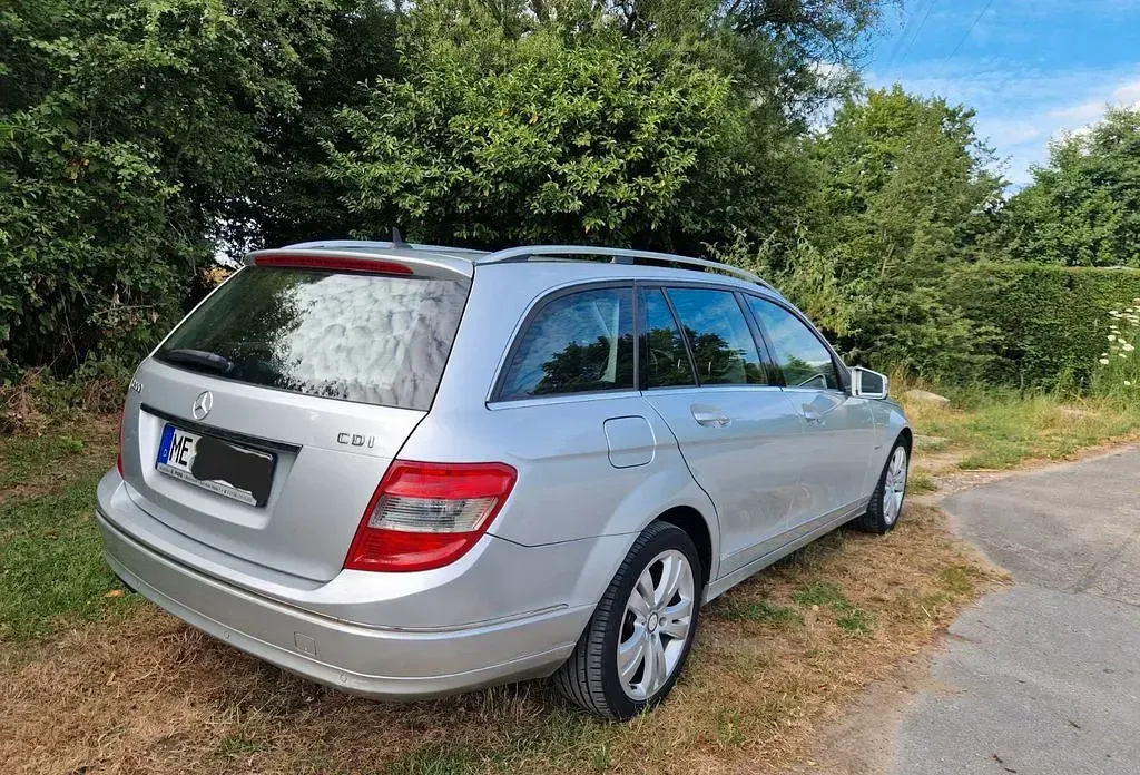 Gebraucht Mercedes 200 136 PS (100 kW) 2010 Silber Limousine