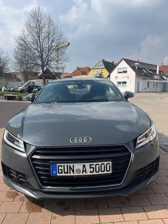 Second-hand Audi TT Ambiente 230 CP (169 kW) 2016 Gri Coupe