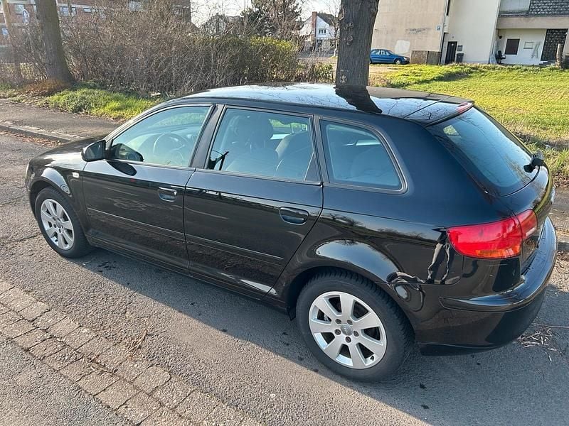 Gebraucht Audi A3 Sportback 116 PS (85 kW) 2006 Schwarz Kleinwagen