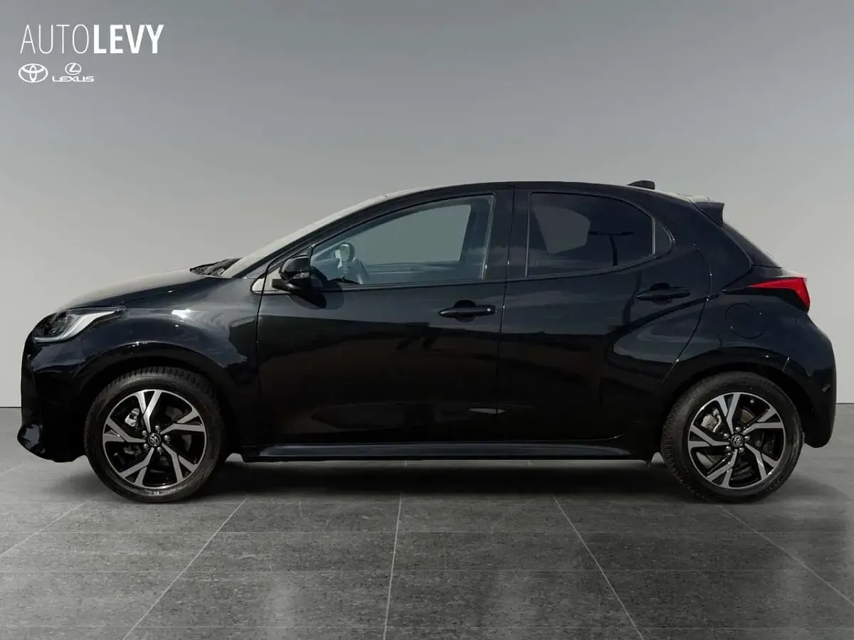 Gebraucht Toyota Yaris Hybrid 116 PS (85 kW) 2025 Schwarz Kleinwagen