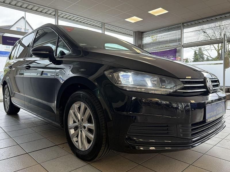 Gebraucht VW Touran 150 PS (110 kW) 2016 Schwarz Van / Kleinbus