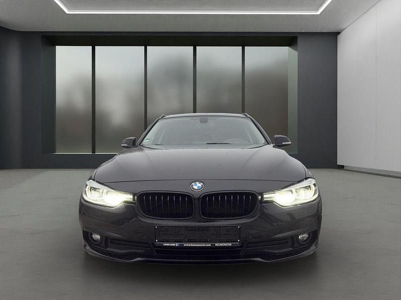 Używany BMW 318 Advantage 150 KM (110 kW) 2019 Czarny Sedan/Limuzyna