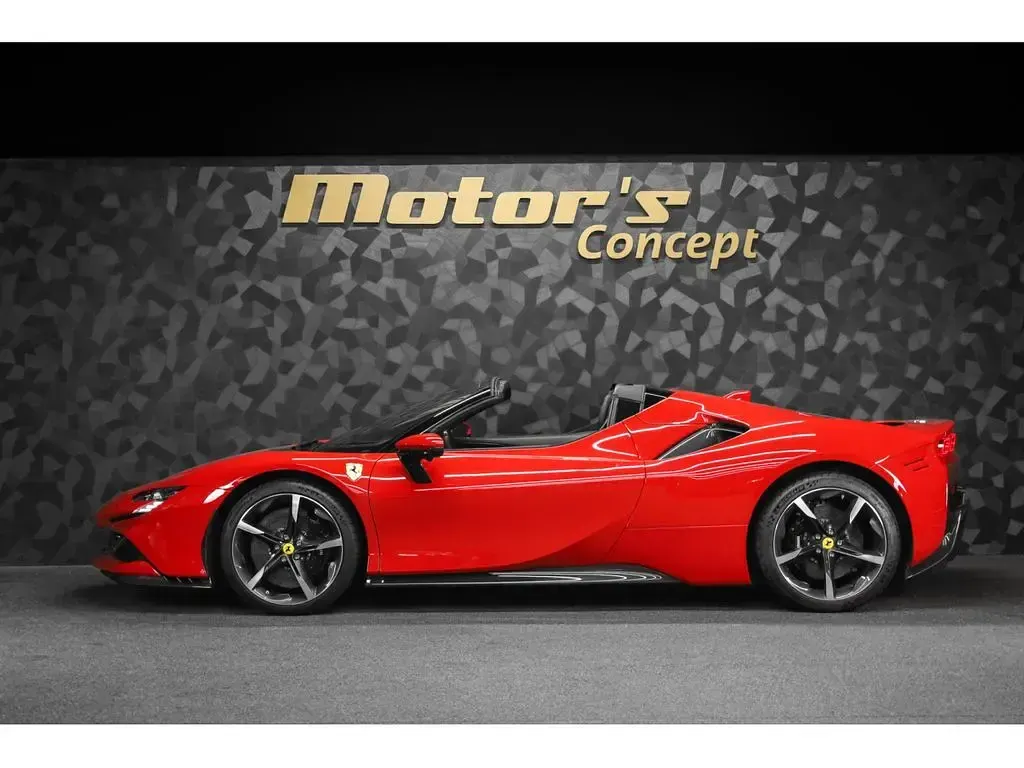 Gebraucht Ferrari SF90 999 PS (734 kW) 2025 Rot Cabrio