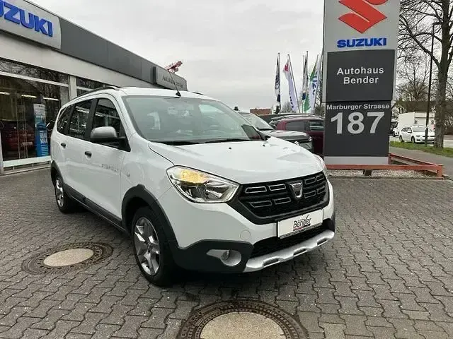 Gebraucht Dacia Lodgy Stepway 116 PS (85 kW) 2021 Weiß Van / Kleinbus