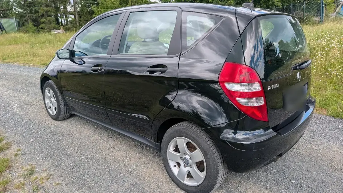 Gebraucht Mercedes A180 109 PS (80 kW) 2005 Schwarz Kleinwagen