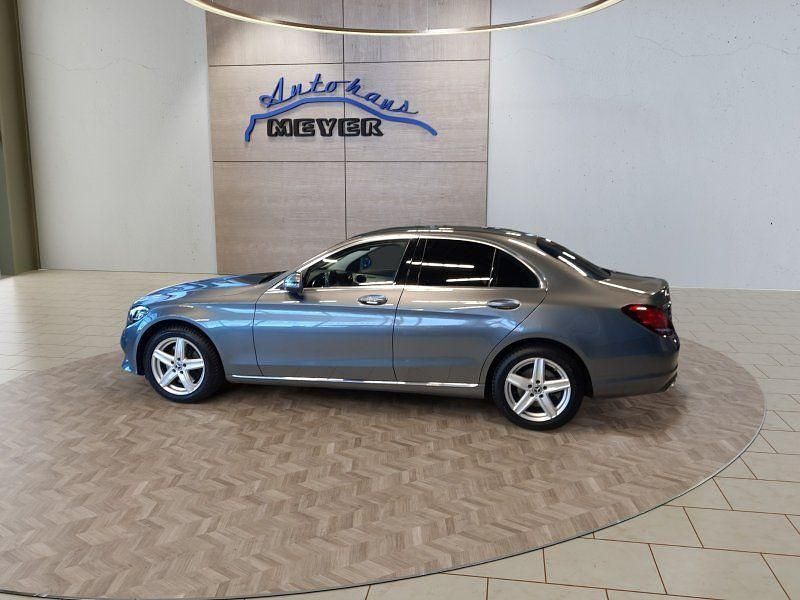 Gebraucht Mercedes C300 Avantgarde 258 PS (189 kW) 2018 Grau Limousine
