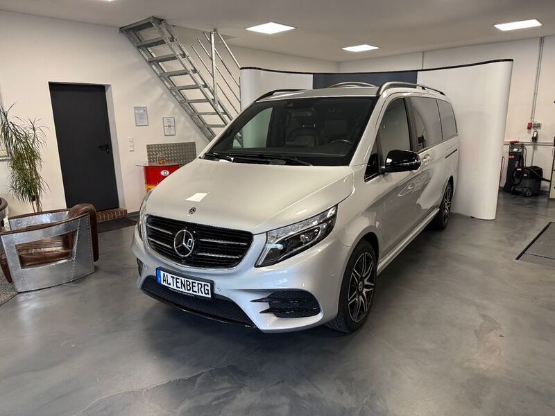 Silber Gebraucht 2018 Mercedes V250 AMG Van / Kleinbus | 44.990 € (Fairer Preis) - Bild 1/4