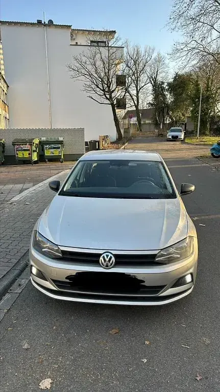 Gebraucht VW Polo Trendline 75 PS (55 kW) 2018 Beige Kleinwagen