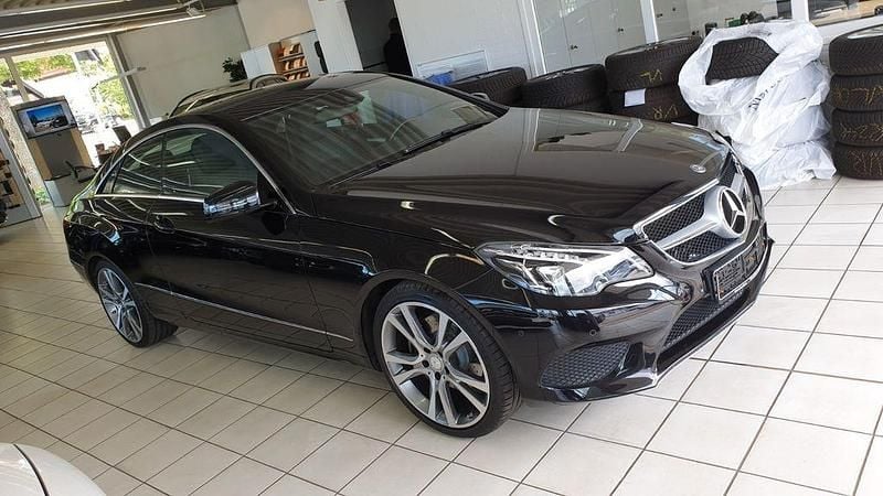 Second-hand Mercedes E200 184 CP (135 kW) 2014 Negru Coupe