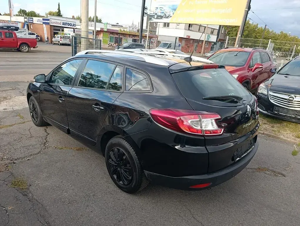 Gebraucht Renault Mégane IV LIMITED 116 PS (85 kW) 2016 Schwarz Limousine