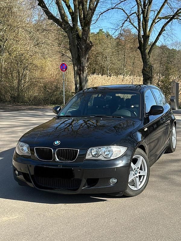 Gebraucht BMW 118 M Sport 143 PS (105 kW) 2011 Schwarz Kleinwagen