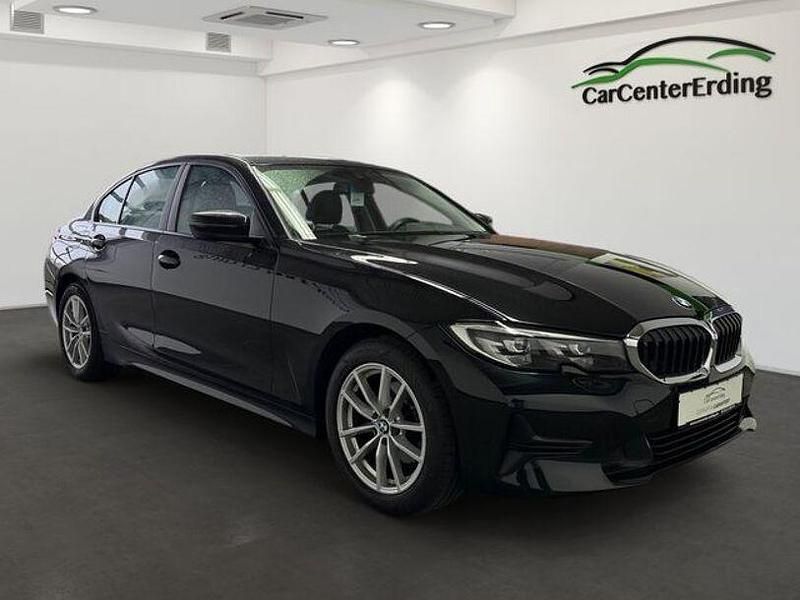 Gebraucht BMW 320 Sport Line 190 PS (139 kW) 2020 Schwarz Limousine