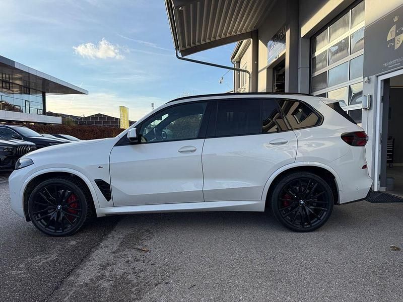 Gebraucht BMW X5 M Sport 352 PS (258 kW) 2025 Mineralweiss metallic SUV