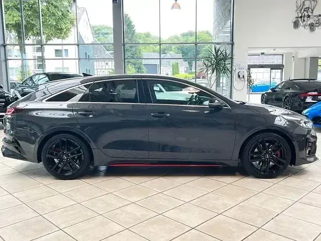 Gebraucht Kia ProCeed GT 204 PS (150 kW) 2020 H8g pentametal met. Kombi