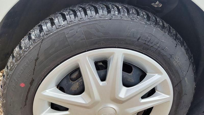 Gebraucht Ford Fiesta Trend 75 PS (55 kW) 2020 Weiß Kleinwagen