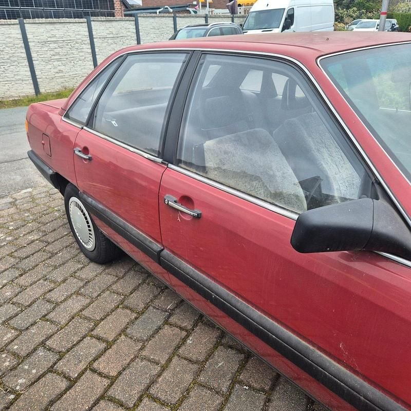 Gebraucht Audi 100 Basis 75 PS (55 kW) 1985 Limousine