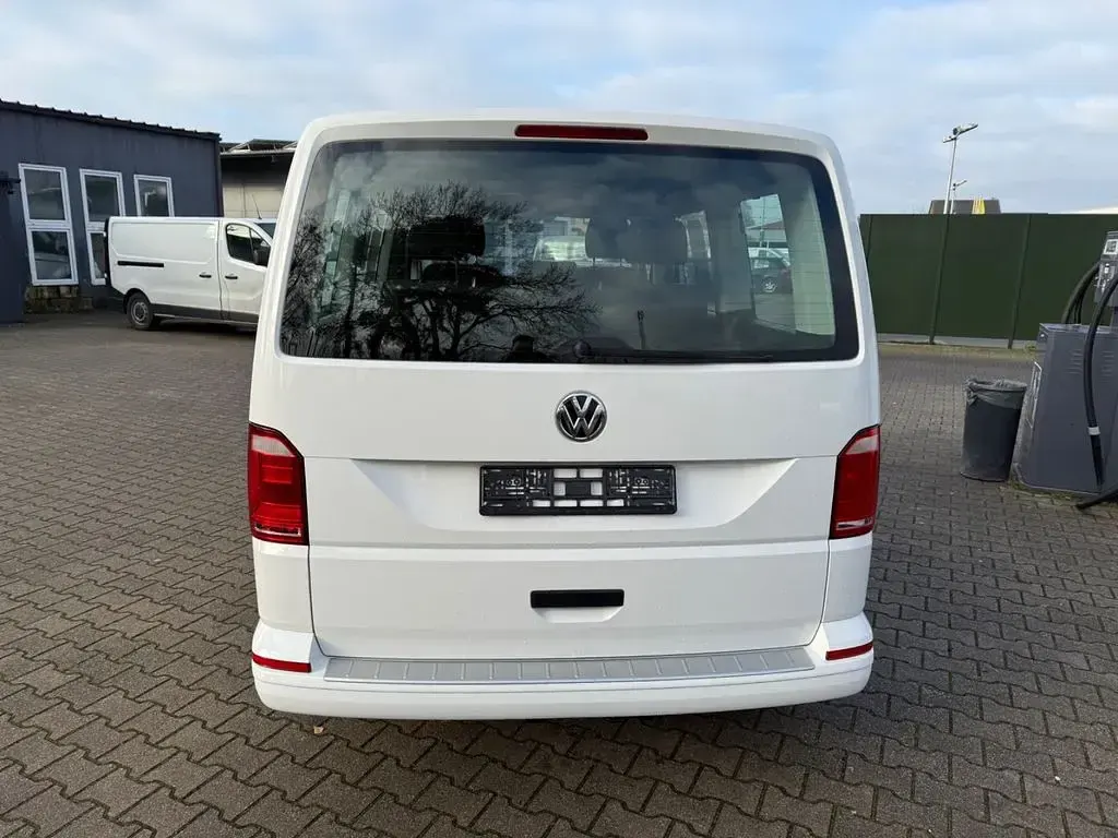Usata VW Multivan Trendline 150 CV (110 kW) 2016 Bianco Monovolume