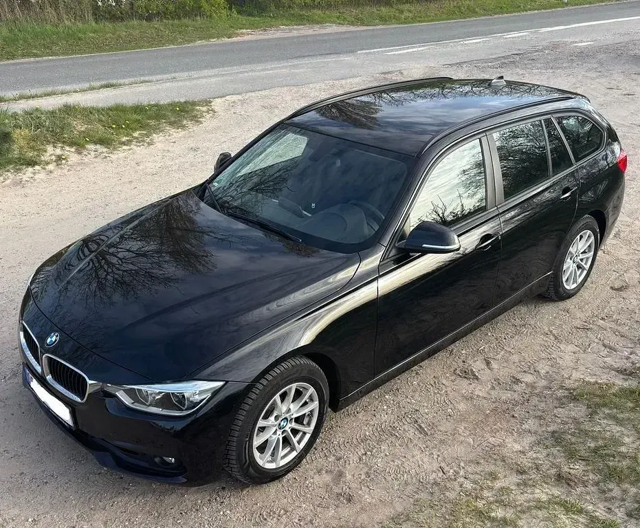 Gebraucht BMW 318 Advantage 150 PS (110 kW) 2019 Schwarz Kombi