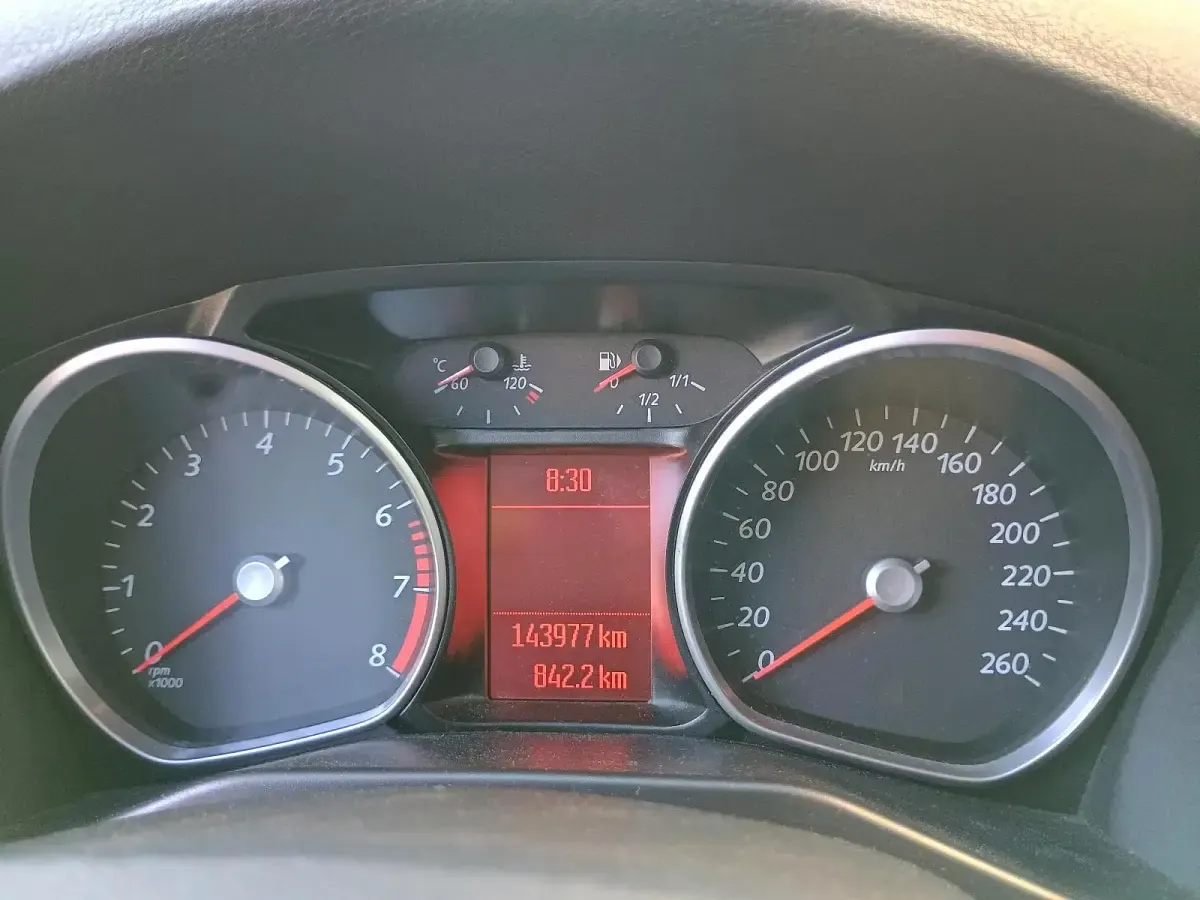 Gebraucht Ford Mondeo 142 PS (104 kW) 2009 Silber Limousine