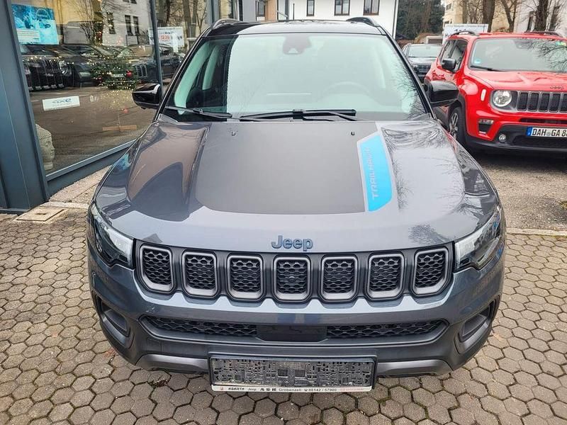 Gebraucht Jeep Compass Trailhawk 179 PS (131 kW) 2022 Grau SUV