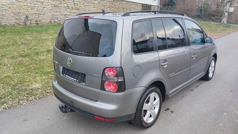 Gebraucht VW Touran 109 PS (80 kW) 2008 Grau Van / Kleinbus